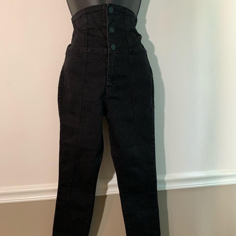 High waisted jeans
